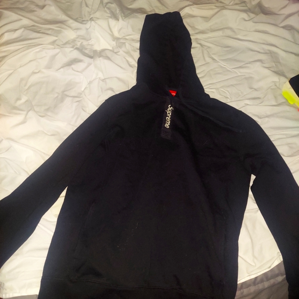 SUPREME hoodie